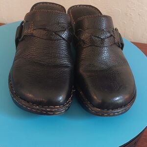 Born BRAYDON  Black Leather Slip-On Clog.